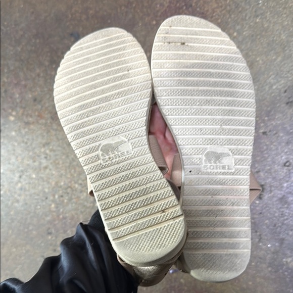 Gold and Tan Women's Sandals - Picture 4 of 7